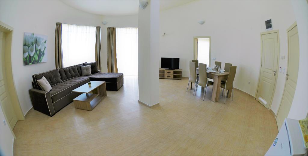 Zevs Apartment