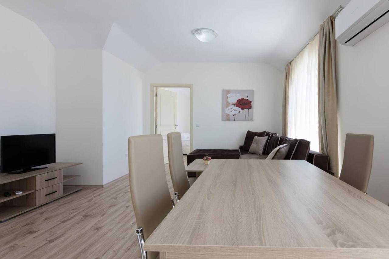 Zevs Apartment