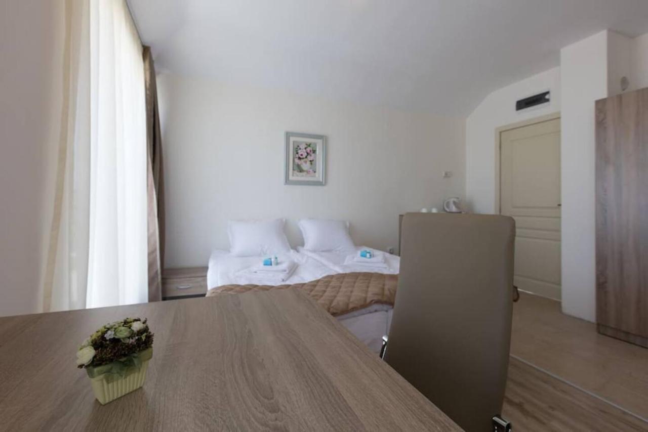 Apartment Zevs *
