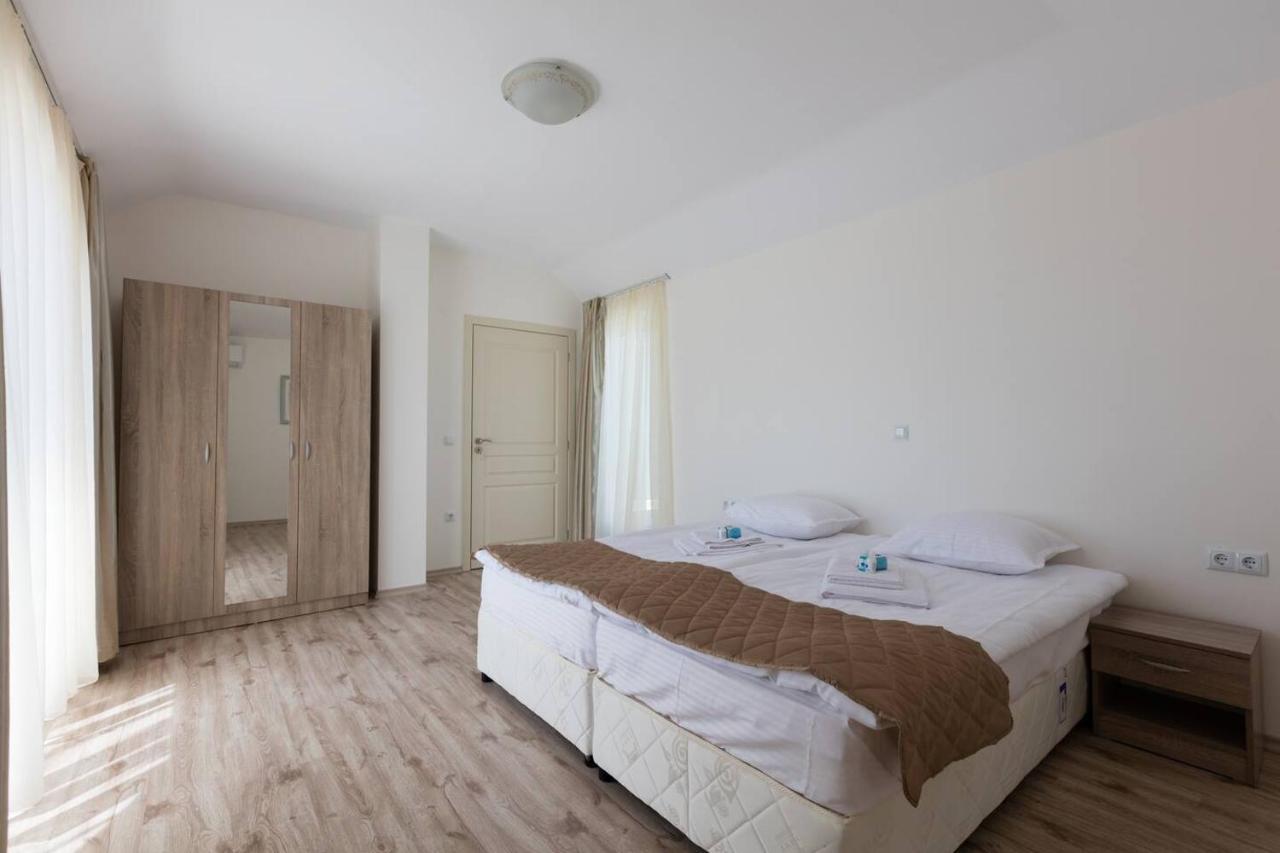 Apartment Zevs *